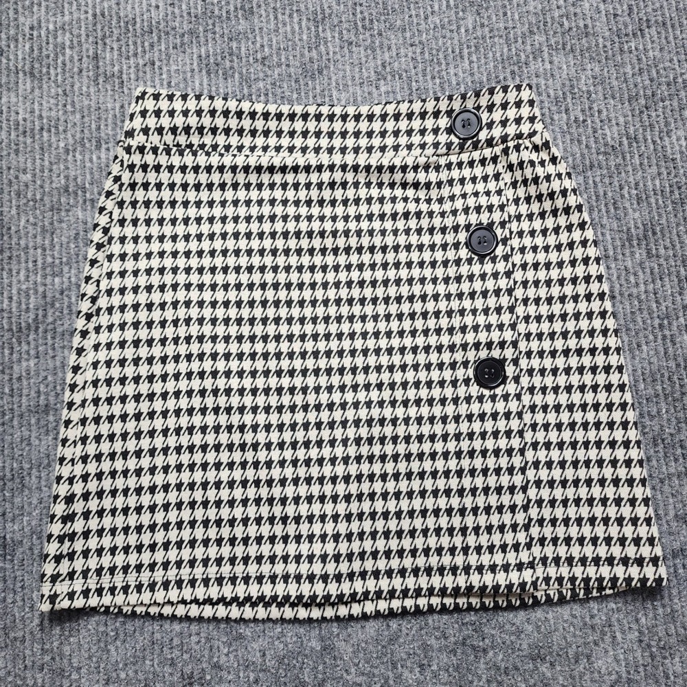 Olive + Oak Houndstooth Mini Skirt Black White Faux Wrap Button XS